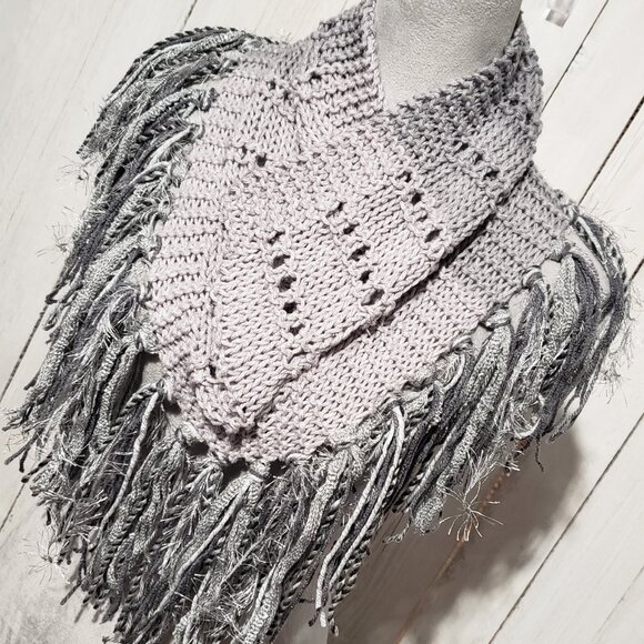 NEW Hand Knitted Boho Cowl Infinity Scarf Fringe Boho Gray Ombre Boho Whimsy - Picture 2 of 6